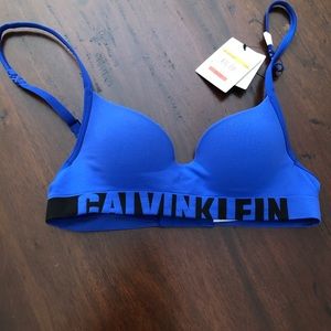 NWT CK sports bra